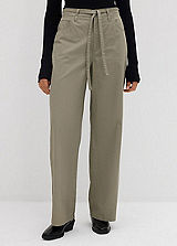 Turn-Up Denim Capri Pants